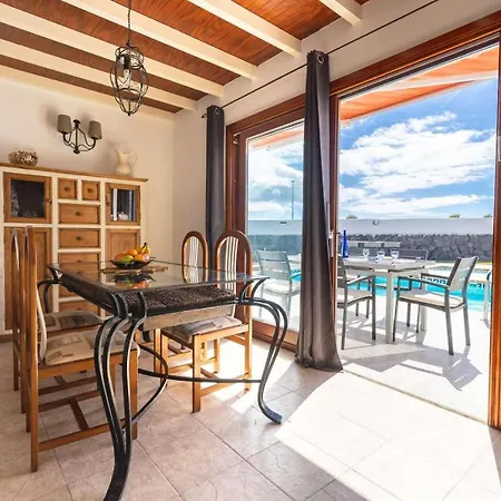 빌라 3 Bedroom - Playa Blanca *