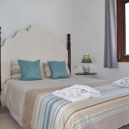 3 Bedroom - Playa Blanca Willa